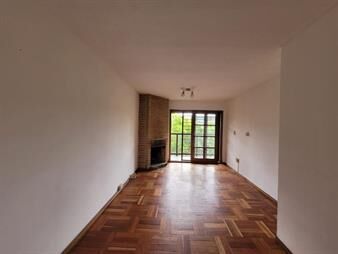 https://www.gallito.com.uy/apartamento-a-dos-cuadras-de-la-rambla-soñado-garage-fijo-inmuebles-23008020