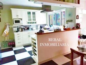 https://web5.gallito.com.uy/en-1-planta-barbacoa-fondo-piscina-gges-inmuebles-23389155