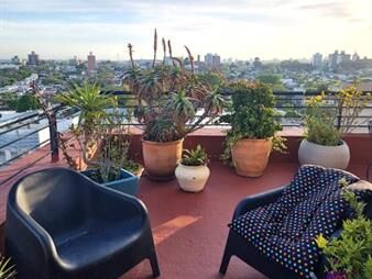 https://www.gallito.com.uy/penthouse-con-tza-de-35-m2-vista-pasos-bvar-y-garibaldi-inmuebles-23409214