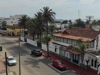 https://www.gallito.com.uy/vista-al-puerto-terraza-amplia-1-dorm-y-12-garage-inmuebles-23429791