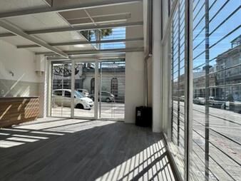 https://web5.gallito.com.uy/susena-group-vende-local-y-reciclaje-muy-moderno-inmuebles-23524934