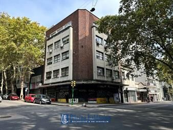 https://www.gallito.com.uy/baldovino-centro-yi-esquina-mercedes-permite-vivienda-inmuebles-23675397