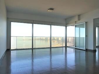 https://web5.gallito.com.uy/edificio-de-categoria-con-vista-a-la-bahia-de-pocitos-inmuebles-23704754