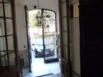 https://web5.gallito.com.uy/frente-pza-zabala-impecable-y-original-douplex-inmuebles-23759391