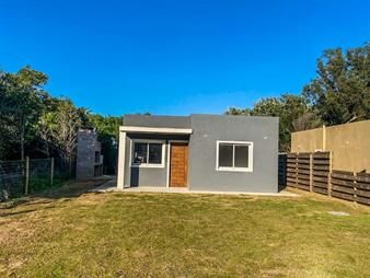 https://www.gallito.com.uy/en-venta-casa-a-estrenar-en-las-flores-maldonado-inmuebles-23770837