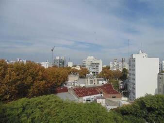 https://web5.gallito.com.uy/piso-alto-cvista-despejada-1-o-2-dorm-y-gge-gcom-bajos-inmuebles-23804479