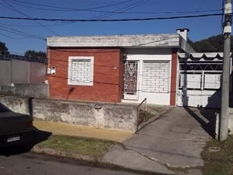 https://web5.gallito.com.uy/excelente-propiedad-con-gran-terreno-500-m2-inmuebles-23832461
