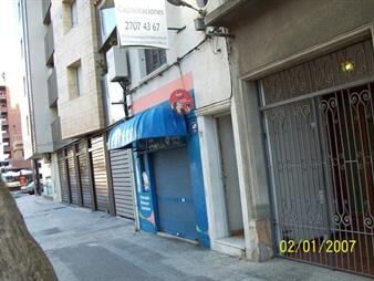 https://www.gallito.com.uy/dueño-vende-casa-en-pocitos-con-garage-o-local-permuto-inmuebles-23900019
