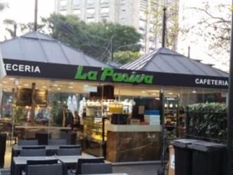 https://web5.gallito.com.uy/susena-inversiones-vende-2-casas-p-construir-edificio-inmuebles-23987274
