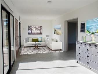 https://www.gallito.com.uy/se-vende-casa-a-estrenar-en-exclusivo-barrio-inmuebles-23996351