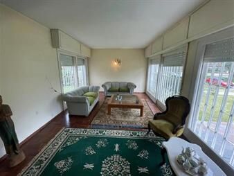 https://web5.gallito.com.uy/sinergia-inversiones-vende-mansion-en-carrasco-inmuebles-24008681