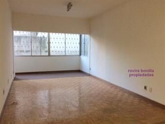 https://web5.gallito.com.uy/con-renta-en-la-mejor-ubicacion-del-centro-rio-negro-y-18-inmuebles-24022046