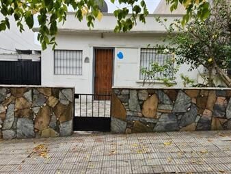 https://web5.gallito.com.uy/venta-casa-420m2-2-dorm-bfrazo-oriental-inmuebles-24044521
