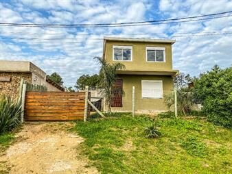 https://www.gallito.com.uy/venta-casa-3-dormitorios-2-baños-alto-de-la-laguna-maldonado-inmuebles-24189737