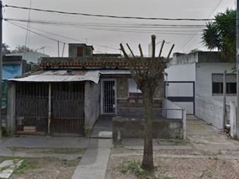 https://web5.gallito.com.uy/casa-y-3-apartamentos-rancagua-prox-av-san-martin-inmuebles-24354936