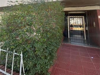 https://www.gallito.com.uy/venta-la-blanqueada-con-patio-inmuebles-24368954