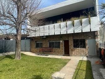 https://www.gallito.com.uy/dos-padrones-en-venta-sobre-calle-abrevadero-inmuebles-24402401