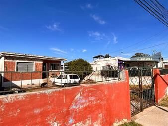 https://web5.gallito.com.uy/sobre-av-jose-belloni-manga-casa-y-apartamento-inmuebles-24471310