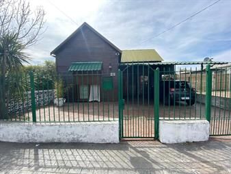 https://web5.gallito.com.uy/oportunidad-venta-2-casas-en-padron-de-430m2-en-cerro-inmuebles-24477266
