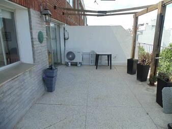 https://web5.gallito.com.uy/penthouse-en-pleno-pocitos-impec-tza-43-m2-cparr-inmuebles-24533073