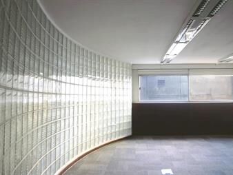 https://web5.gallito.com.uy/impecables-oficinas-de-muy-buen-nivel-ciudad-vieja-inmuebles-22059989