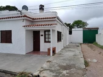 https://www.gallito.com.uy/casa-sobre-boulevard-cardona-soriano-inmuebles-24744921