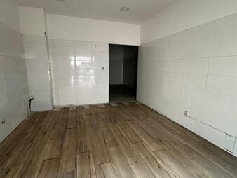 https://web5.gallito.com.uy/local-comercial-en-ciudad-vieja-inmuebles-24771980
