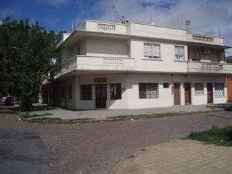 https://web5.gallito.com.uy/local-esquina-opcion-vivienda-33mt2-094082543-inm-centurion-inmuebles-24772368