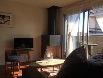 https://web5.gallito.com.uy/casatroja-alquiler-apto-en-ciudad-vieja-con-muebles-inmuebles-17561775