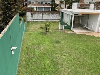 https://web5.gallito.com.uy/susena-inversiones-vende-mansion-750-m2-moderna-inmuebles-25018828