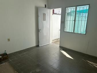 https://www.gallito.com.uy/apto-en-alquiler-1-dor-calle-monte-caseros-la-blanqueada-inmuebles-25025939