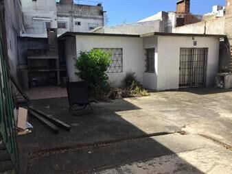 https://web5.gallito.com.uy/impecable-casa-de-2-dorm-un-apto-en-el-fondo-pocitos-nuevo-inmuebles-25112612