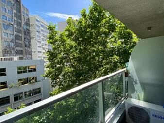 https://web5.gallito.com.uy/espectacular-monoambiente-en-venta-balcon-cordon-inmuebles-25198411