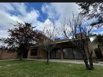 https://www.gallito.com.uy/susena-inversiones-alquila-mansion-en-carrasco-inmuebles-25268570