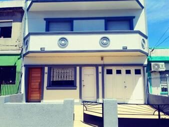 https://web5.gallito.com.uy/oportunidad-vendo-casa-con-patios-y-garaje-inmuebles-25311254