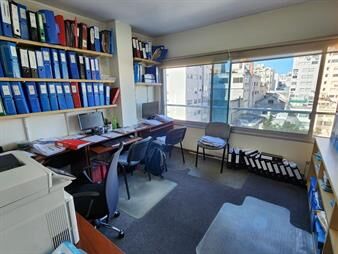 https://web5.gallito.com.uy/muy-buena-oficina-en-edificio-de-categoria-inmuebles-25334566
