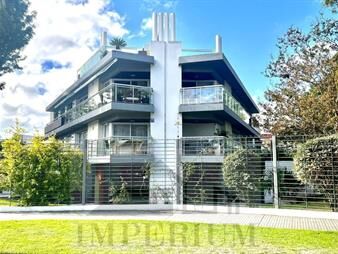 https://www.gallito.com.uy/apartamento-punta-gorda-4-dormitorios-3-baños-bbcoa-piscina-inmuebles-25604466