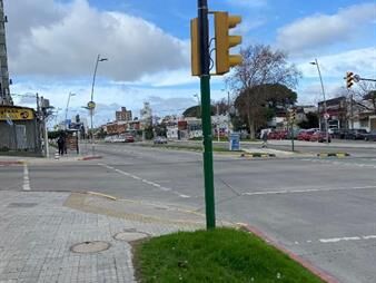 https://www.gallito.com.uy/alquiler-local-comercial-en-parque-batlle-con-opcion-a-comp-inmuebles-25706878