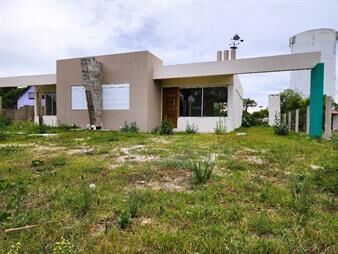 https://www.gallito.com.uy/estrene-a-metros-de-la-interbalnearia-inmuebles-25730252