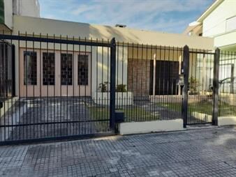 https://www.gallito.com.uy/casa-en-pleno-prado-3-dorm-jardin-fondo-parrillero-venta-inmuebles-25735425