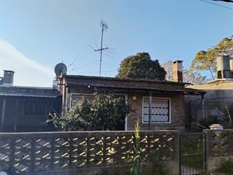 https://web5.gallito.com.uy/muy-linda-casa-en-barrio-casabo-inmuebles-25810942
