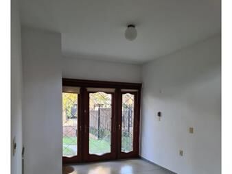https://web5.gallito.com.uy/susena-inversiones-alquila-excelente-casa-estado-impecable-inmuebles-25828525