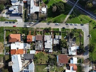 https://www.gallito.com.uy/venta-de-casa-de-4-dormitorios-y-dos-baños-en-malvin-inmuebles-25941191