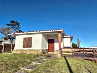 https://www.gallito.com.uy/vendo-casa-vista-al-mar-2-dormitorios-reciclada-inmuebles-25941213