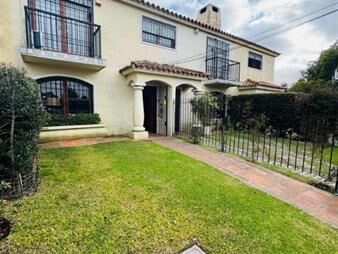 https://web5.gallito.com.uy/susena-inversiones-vende-casa-en-carrasco-sur-inmuebles-26004864