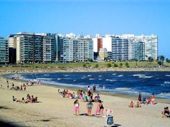 https://web5.gallito.com.uy/apartamento-venta-2-dormitorios-y-servicio-al-mar-inmuebles-26082265