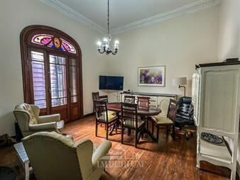 https://www.gallito.com.uy/casa-de-3-dormitorios-con-garaje-la-comercial-inmuebles-26096577