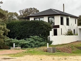 https://www.gallito.com.uy/c102-olivia-–-hermosa-propiedad-con-vista-al-mar-inmuebles-26147575