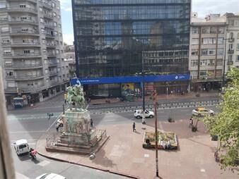 https://web5.gallito.com.uy/espectacular-apartamento-en-edificio-patrimonial-inmuebles-26150851