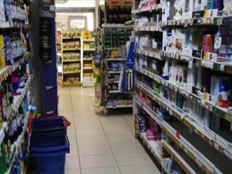 https://web5.gallito.com.uy/susena-inversiones-alquila-local-manzanares-inmuebles-26174227